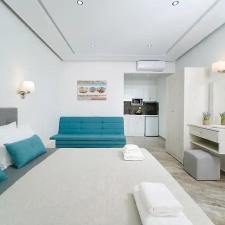 Tarsa's House By The Sea Апартаменты *